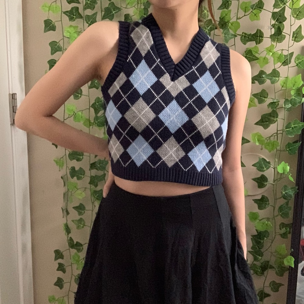navy blue argyle cropped vest